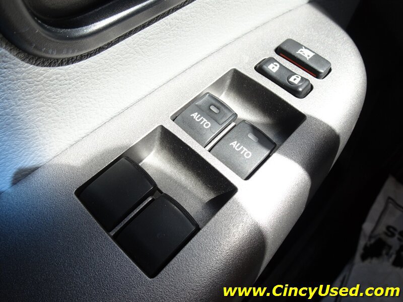 Used 2015 Toyota Sequoia Limited AWD/4WD image 27