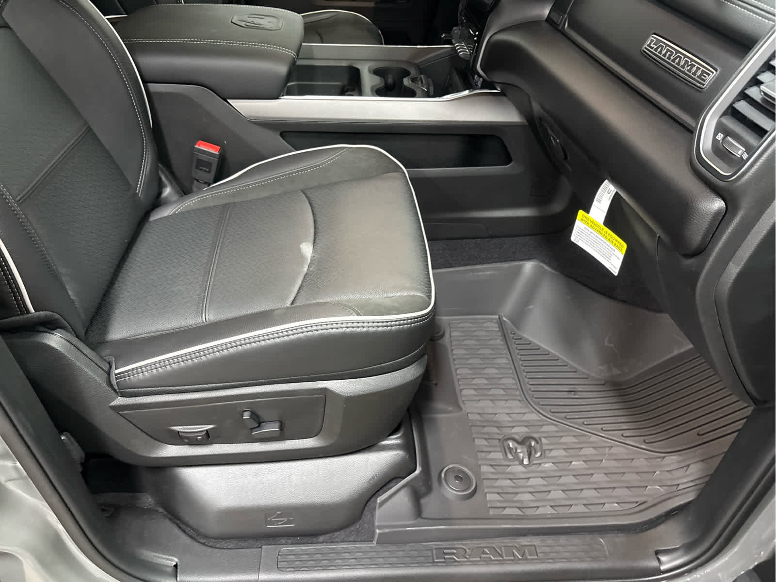 New 2026 RAM 2500 Laramie w/ Night Edition image 29