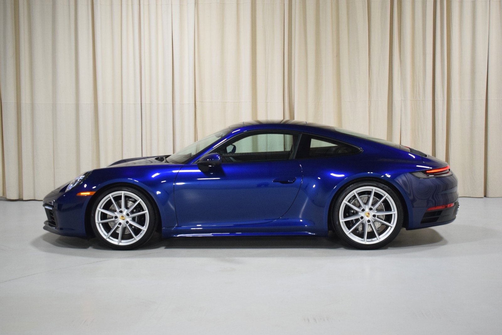Used 2023 Porsche 911 Carrera S w/ Sport Package image 5