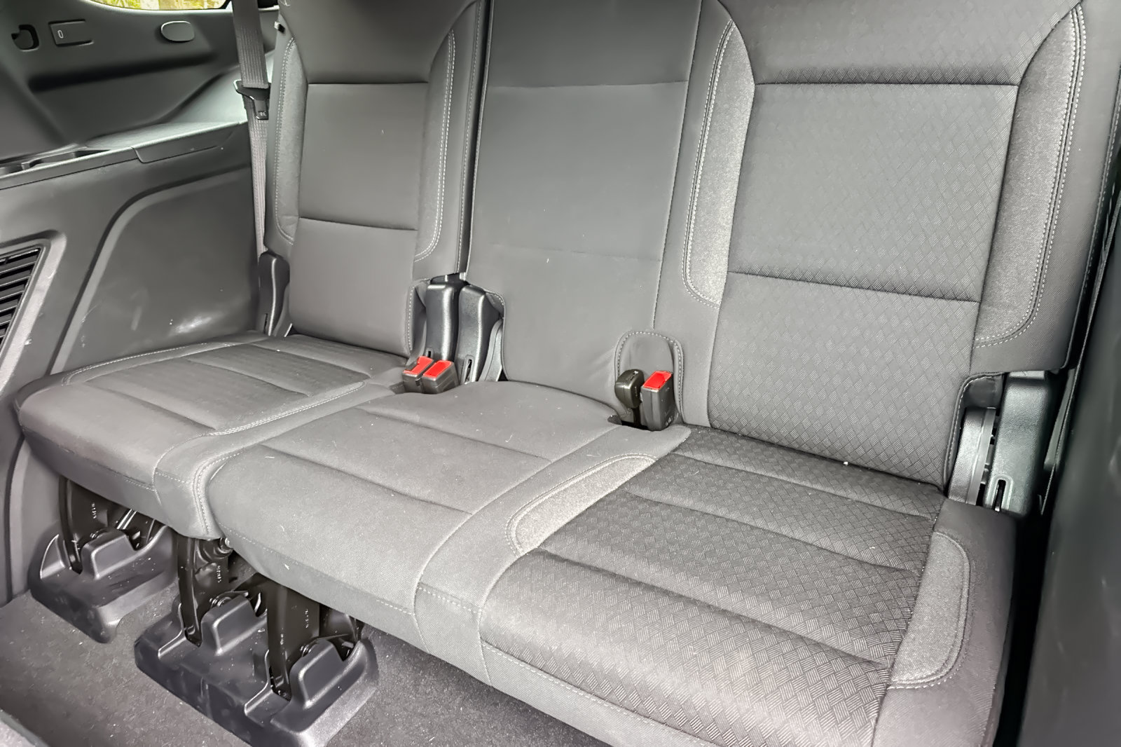 Used 2025 Chevrolet Tahoe LS AWD/4WD image 14