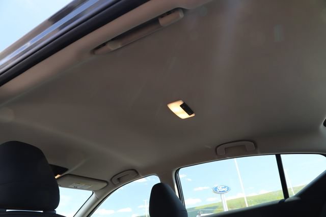 Used 2025 Nissan Altima 2.5 SV FWD image 19