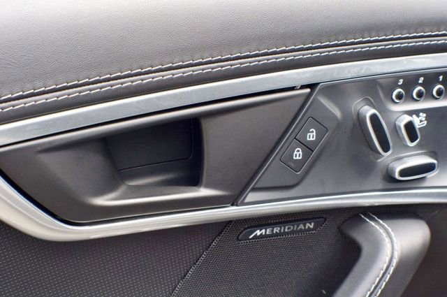 Used 2021 Jaguar F-TYPE R AWD/4WD image 26