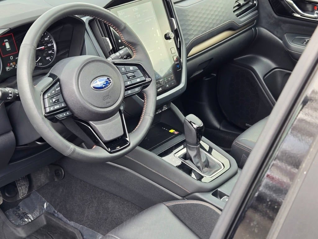 Used 2025 Subaru Forester Touring AWD/4WD image 30