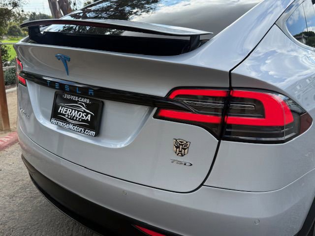 Used 2017 Tesla Model X 75D image 23