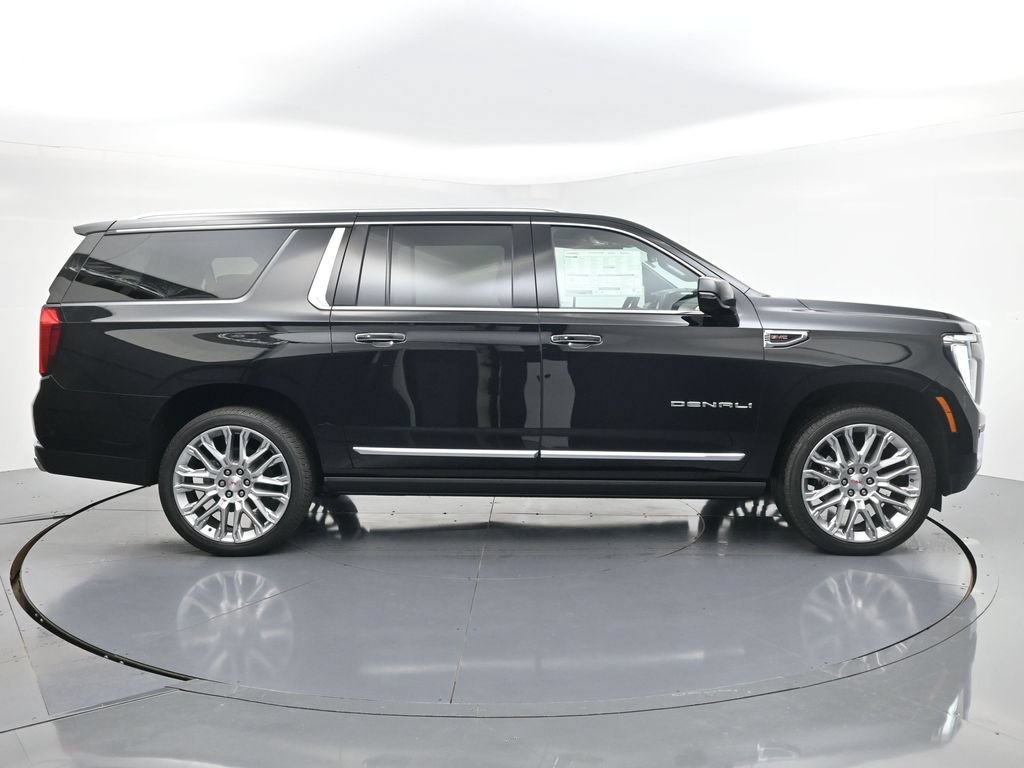 New 2026 GMC Yukon XL Denali w/ Denali Reserve Package AWD/4WD image 6
