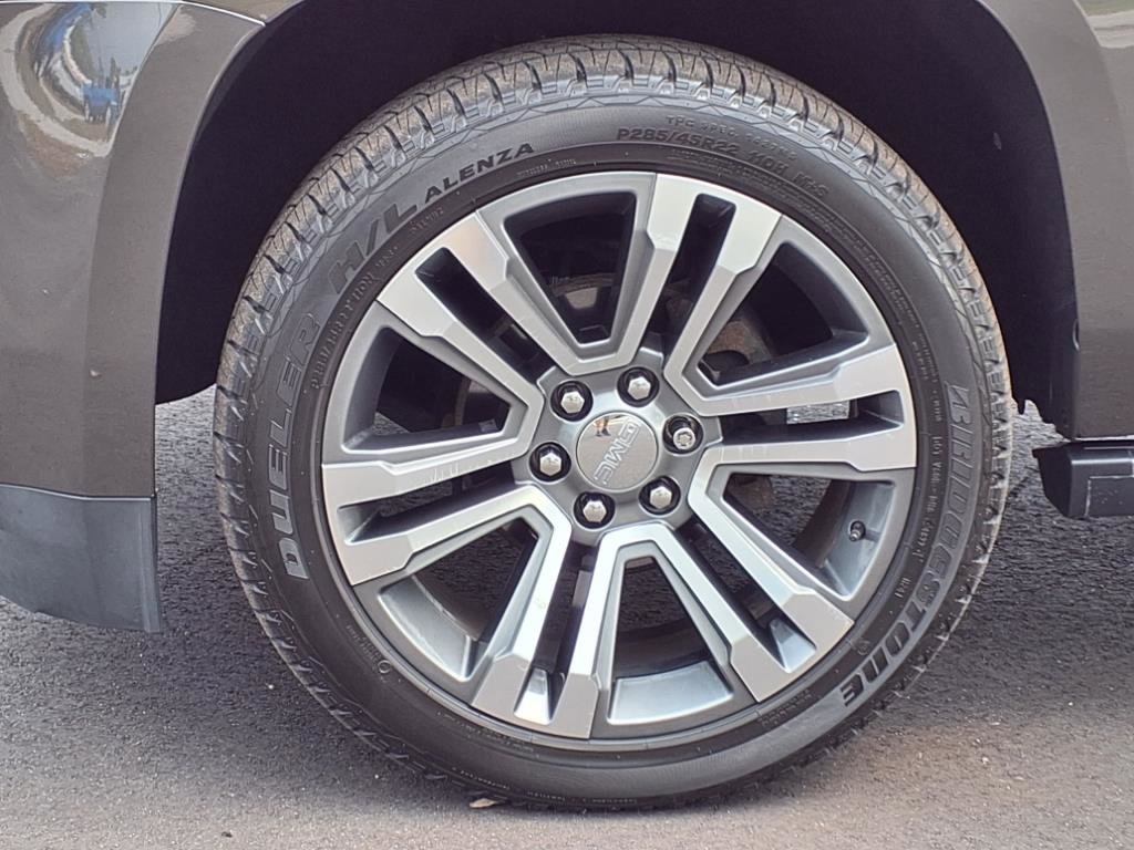 Certified 2020 GMC Yukon Denali w/ Denali Ultimate Package image 32