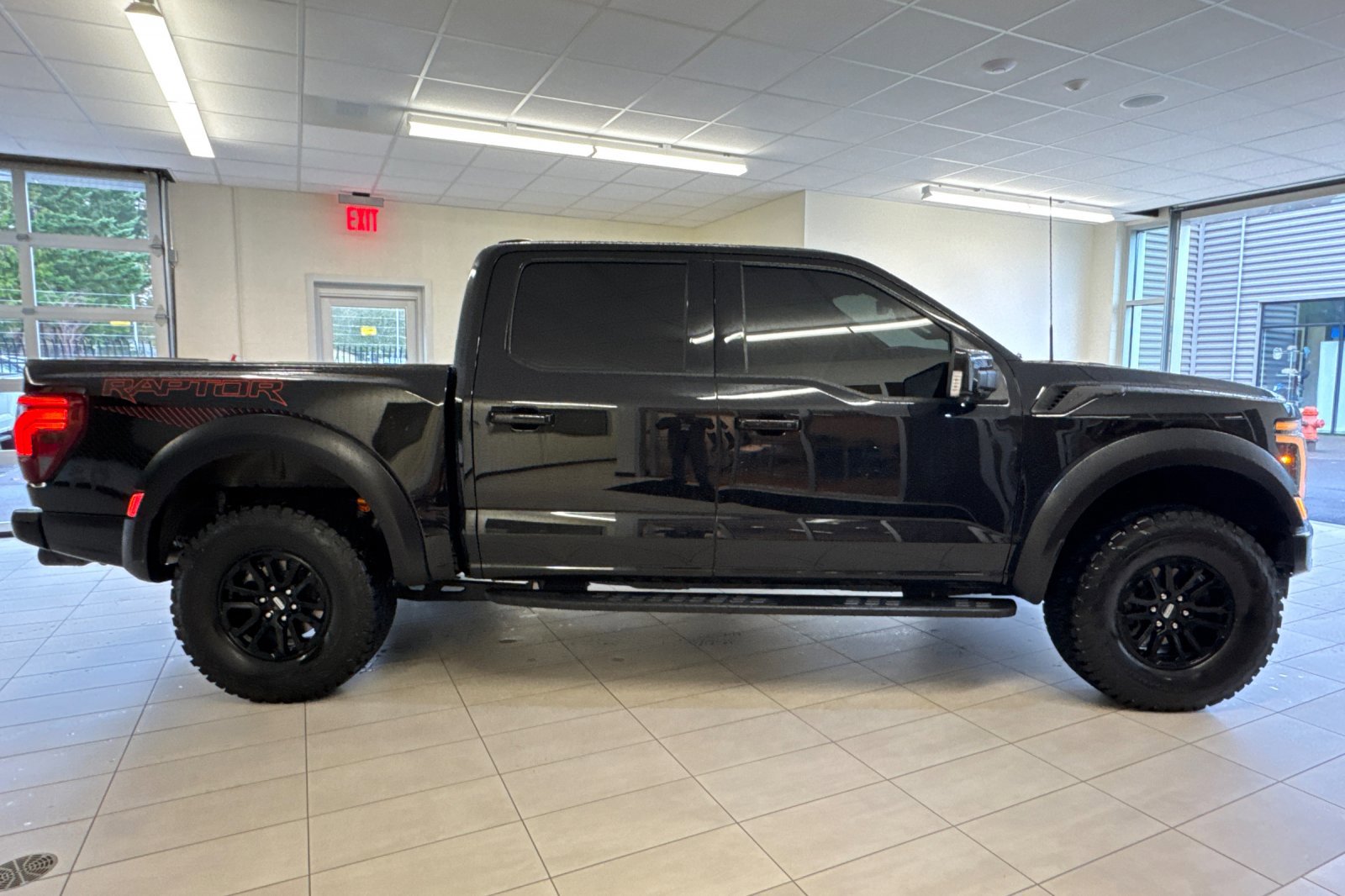 Used 2024 Ford F150 Raptor image 3