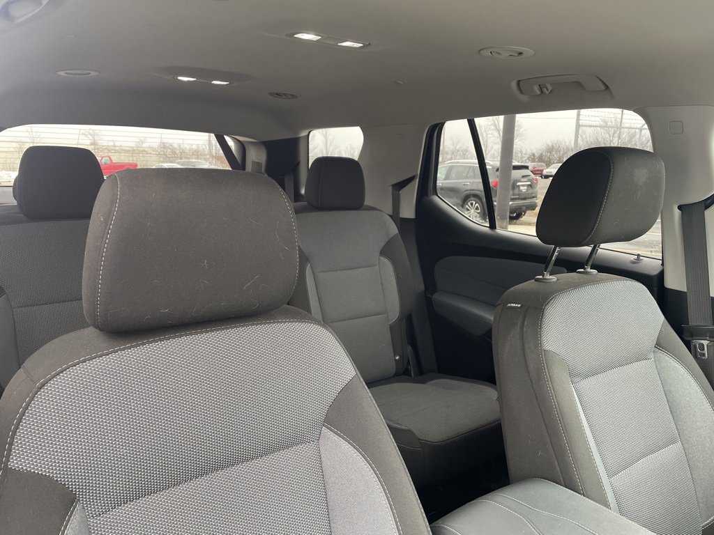 Used 2020 Chevrolet Traverse LT image 12