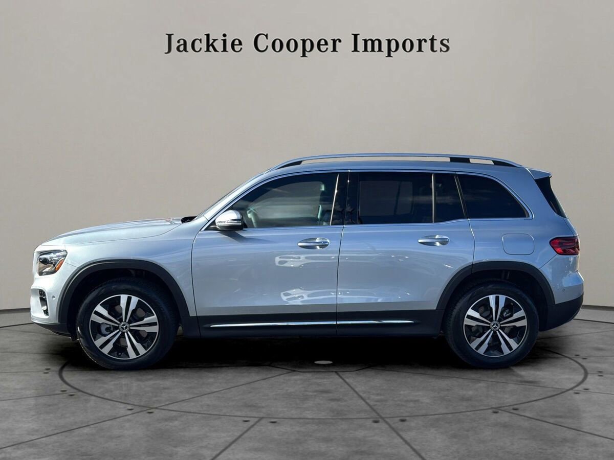 New 2026 Mercedes-Benz GLB 250 image 2