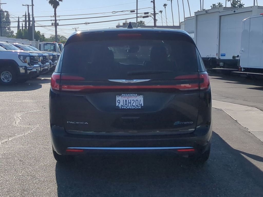 Used 2023 Chrysler Pacifica Limited image 5
