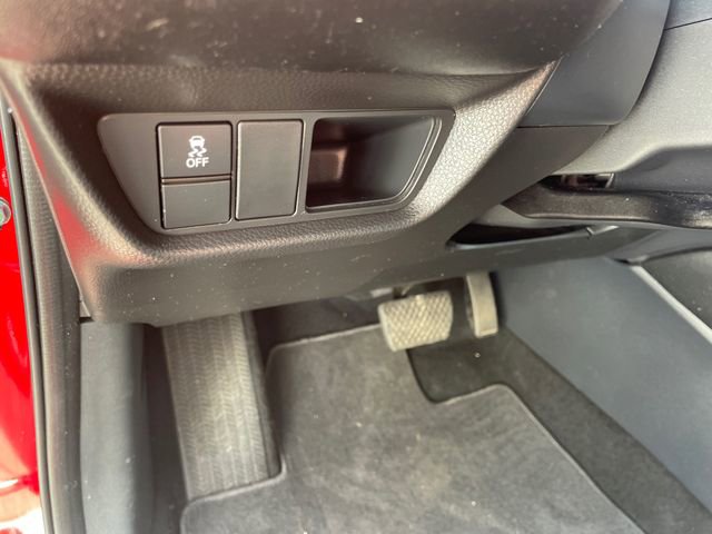 Used 2025 Honda HR-V Sport image 26