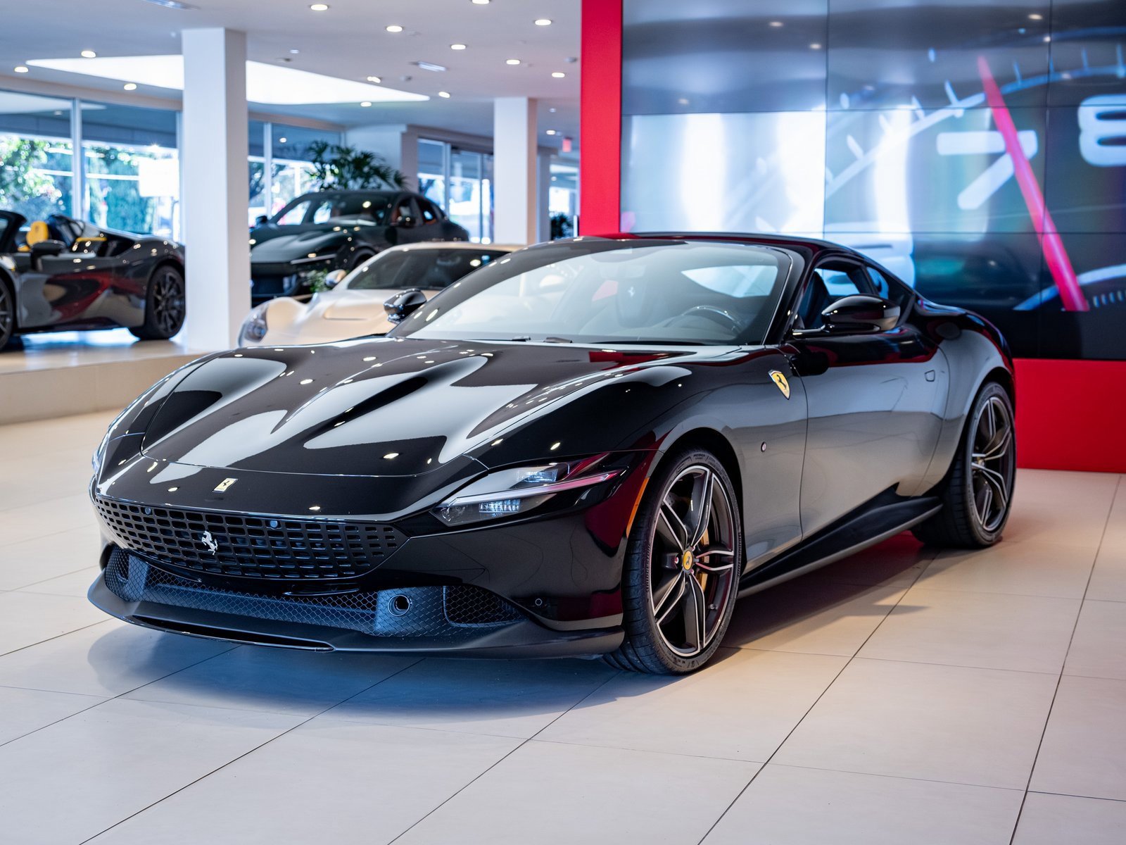 Used 2022 Ferrari Roma image 4