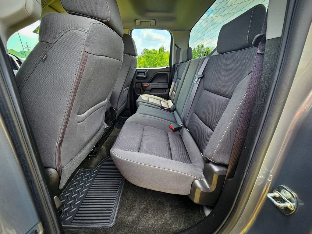 Used 2017 GMC Sierra 1500 SLE w/ SLE Value Package AWD/4WD image 33