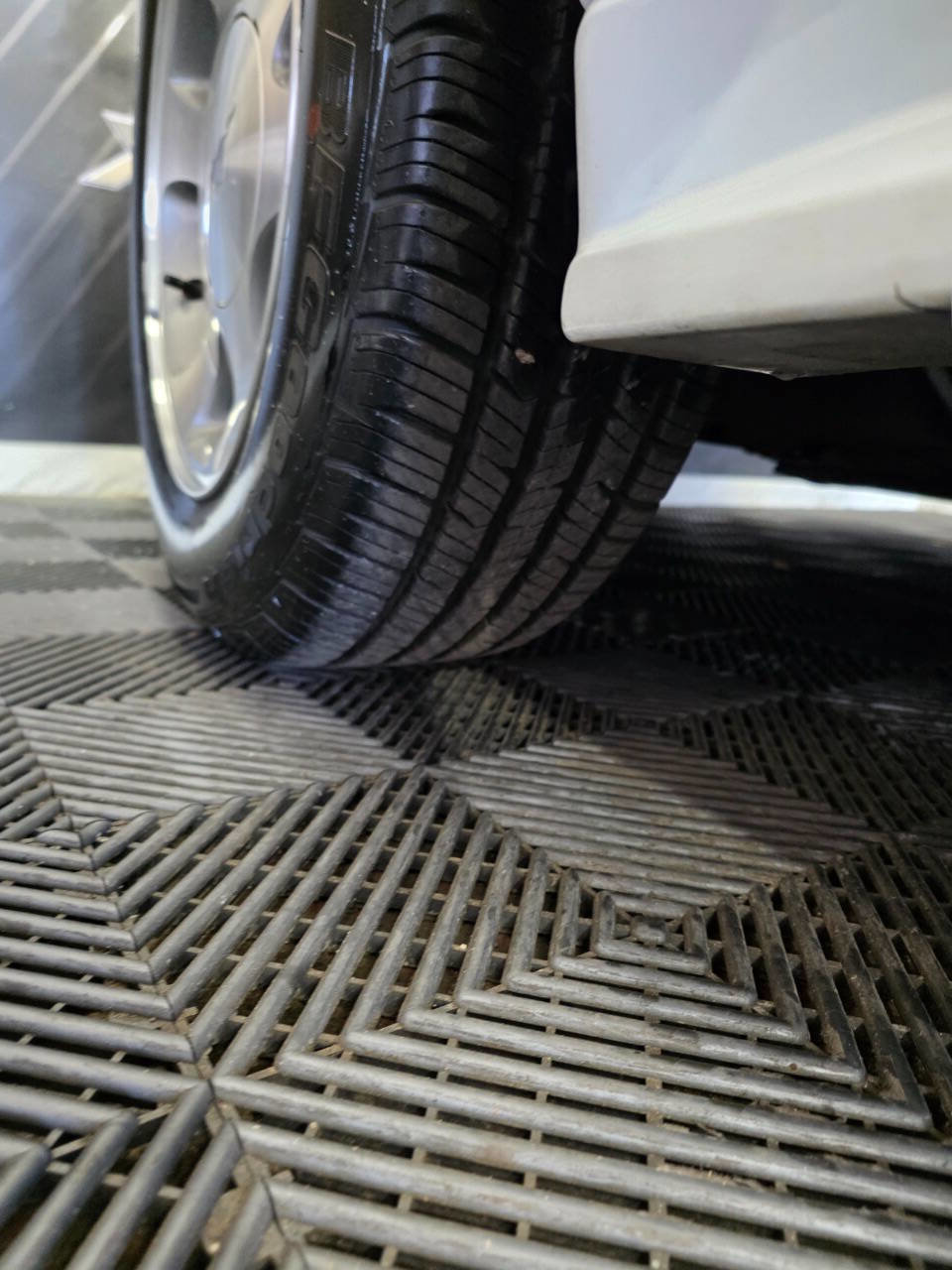 Used 2000 Ford Mustang Base 2dr Convertible RWD image 31