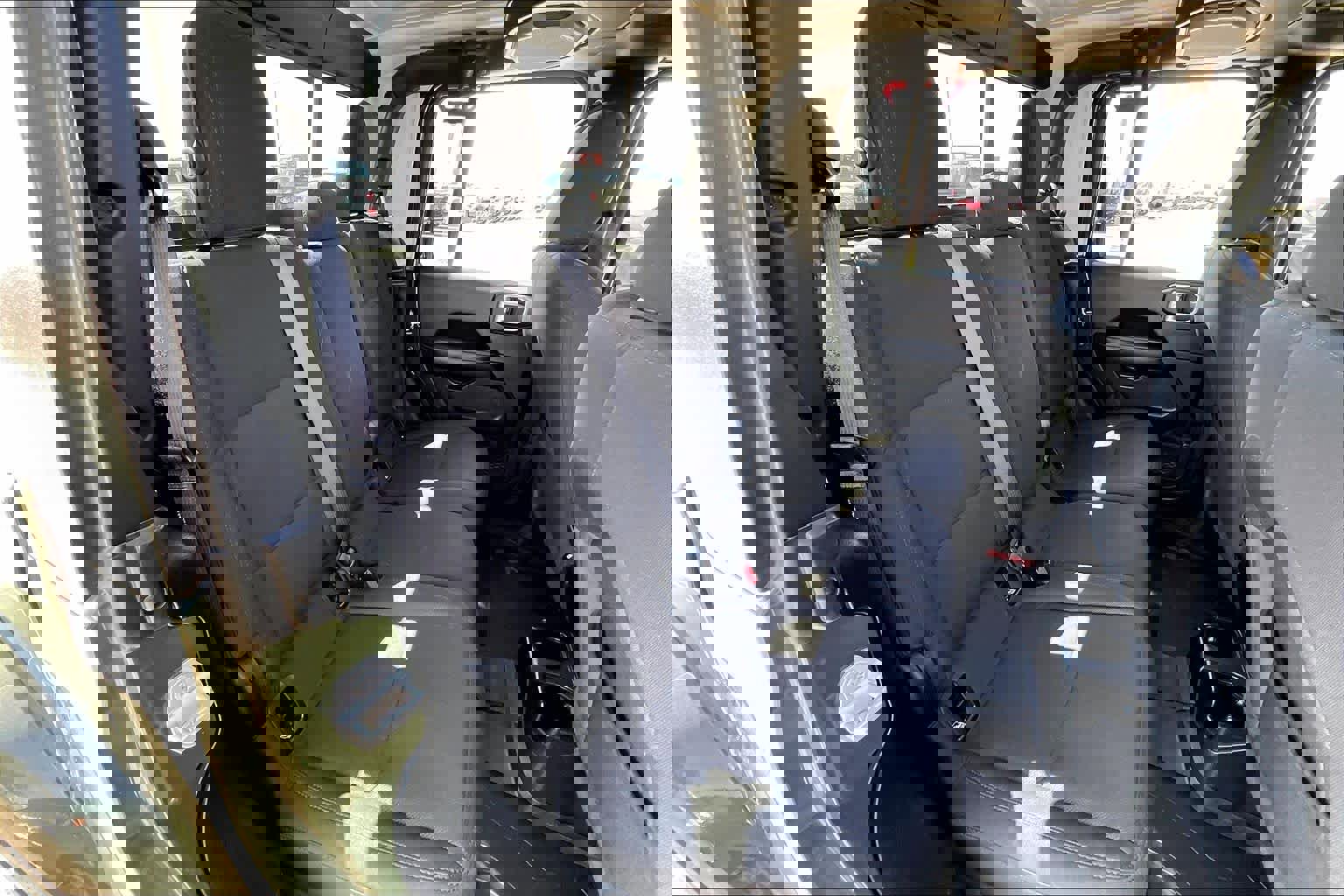 Used 2023 Jeep Gladiator Overland image 18