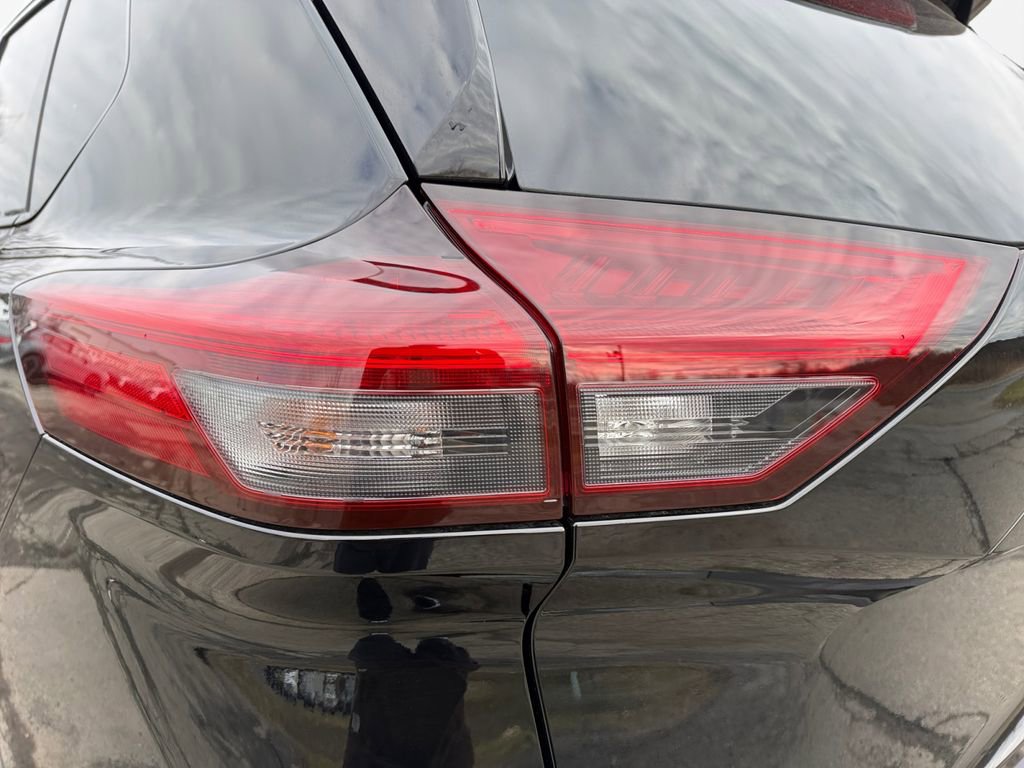 New 2026 Nissan Rogue Dark Armor image 21