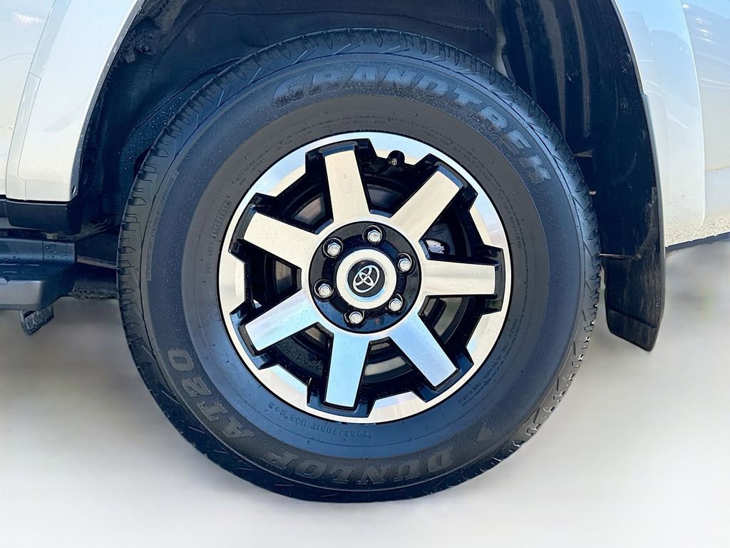 Used 2024 Toyota 4Runner TRD Off-Road image 30