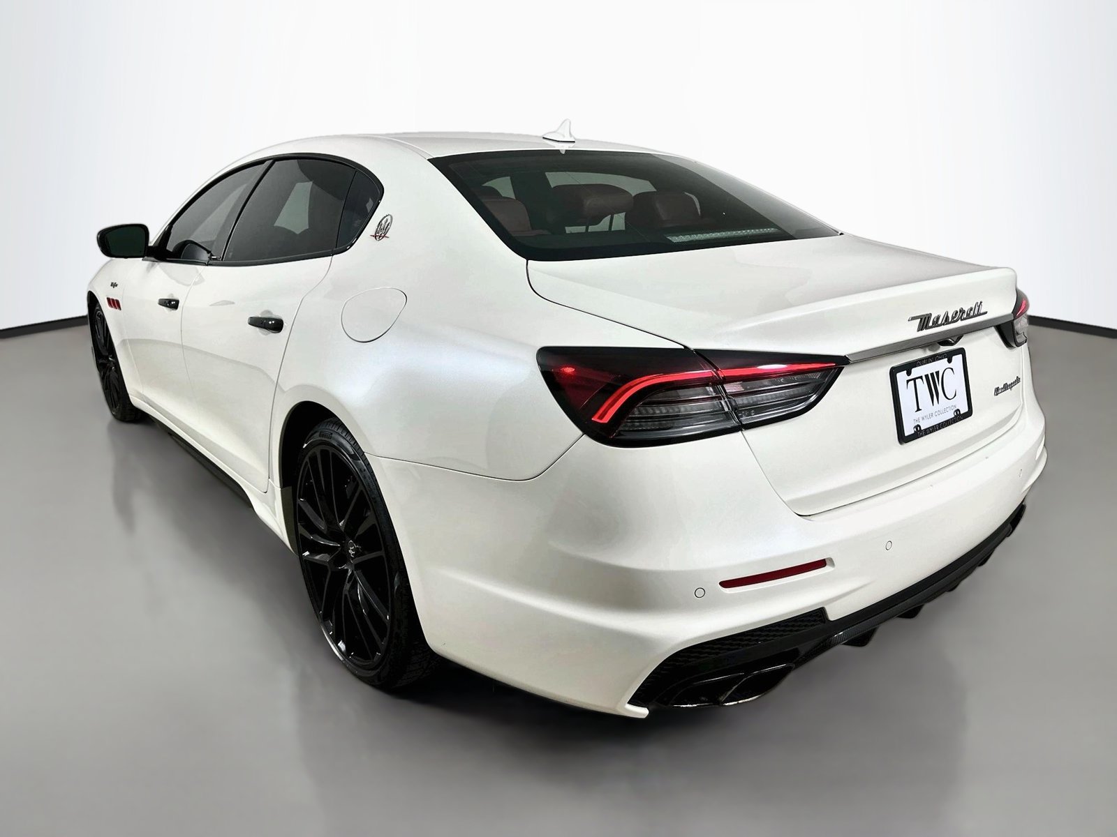 Used 2021 Maserati Quattroporte Trofeo RWD image 7