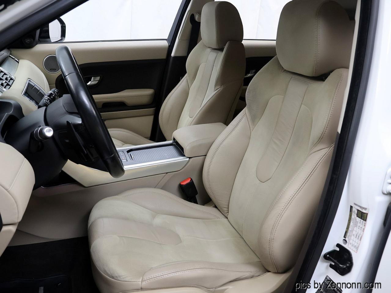 Used 2015 Land Rover Range Rover Evoque Pure AWD/4WD image 11