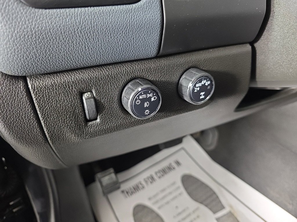 Used 2022 Chevrolet Colorado Z71 w/ Z71 Midnight Edition image 14