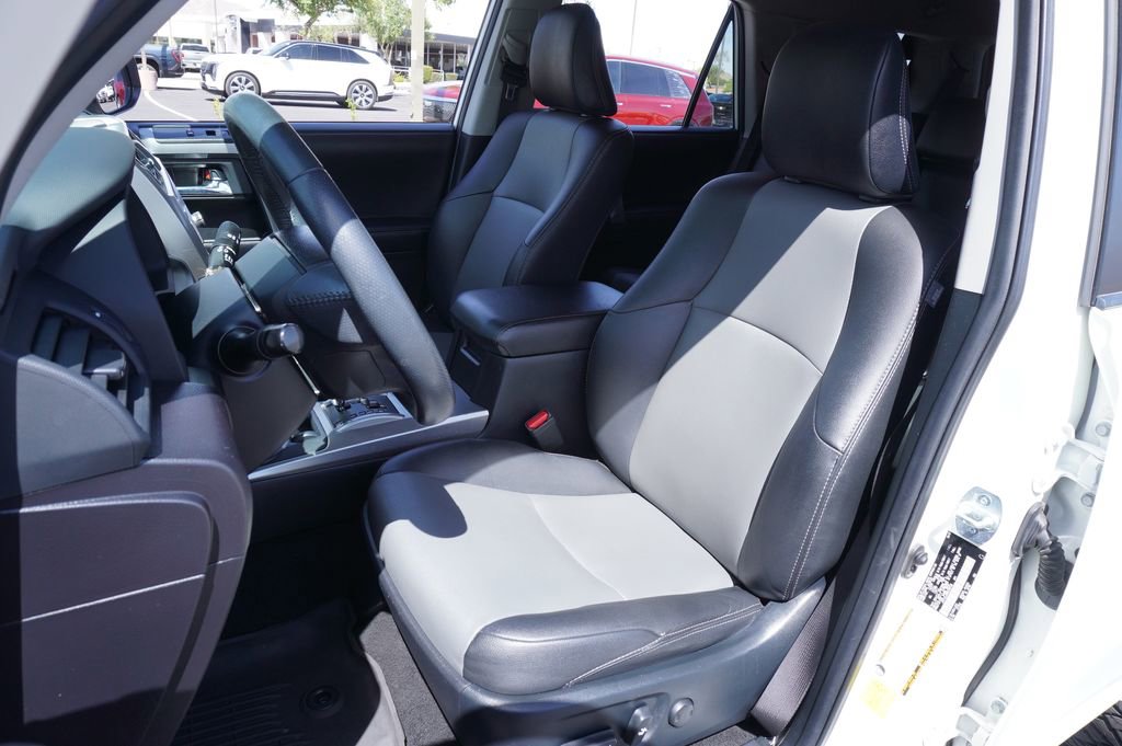 Used 2021 Toyota 4Runner SR5 Premium w/ Moonroof Package RWD image 15