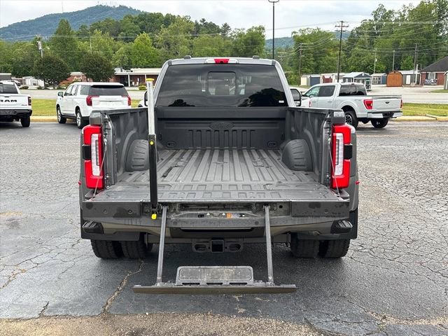 Used 2023 Ford F450 Platinum w/ Camper Package AWD/4WD image 7