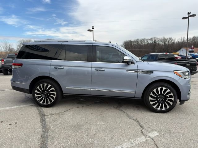 Used 2022 Lincoln Navigator Black Label AWD/4WD image 8