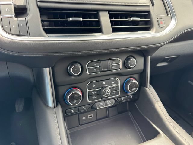Used 2024 Chevrolet Suburban LT AWD/4WD image 23