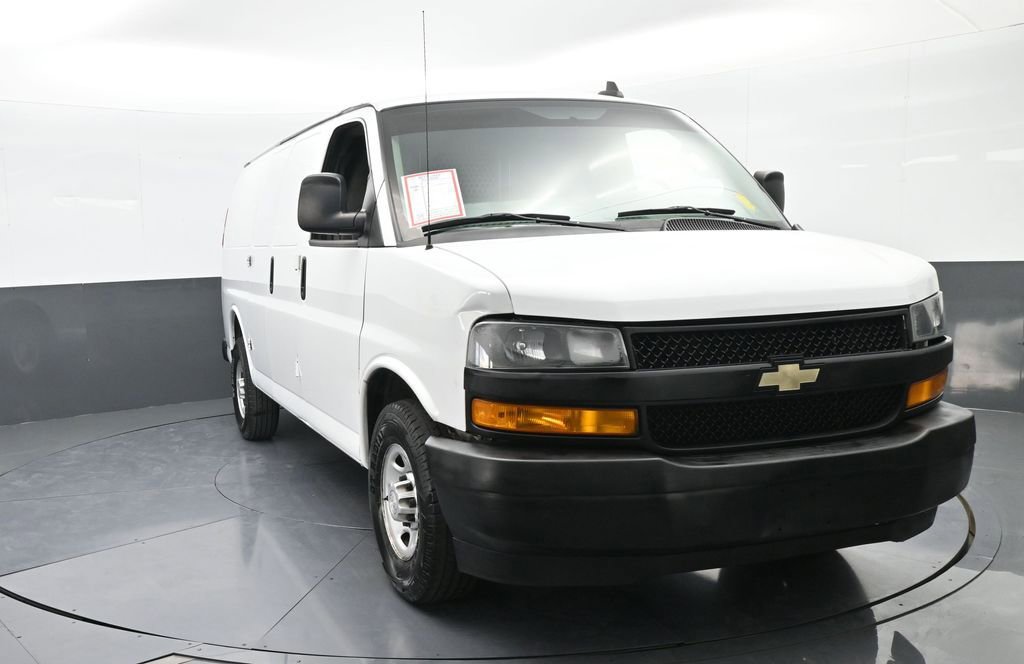 Used 2019 Chevrolet Express 2500 image 9