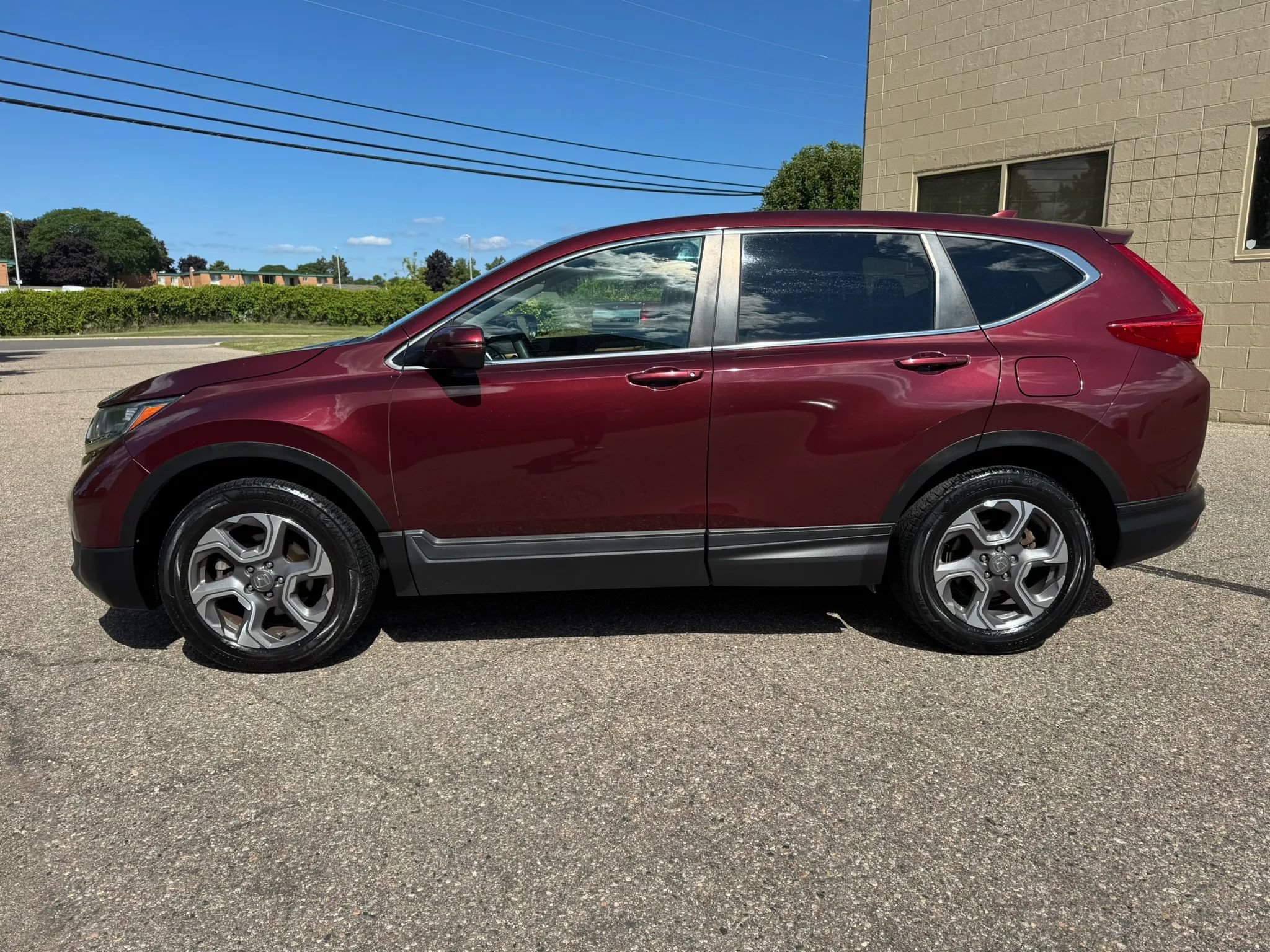 Used 2018 Honda CR-V EX image 5