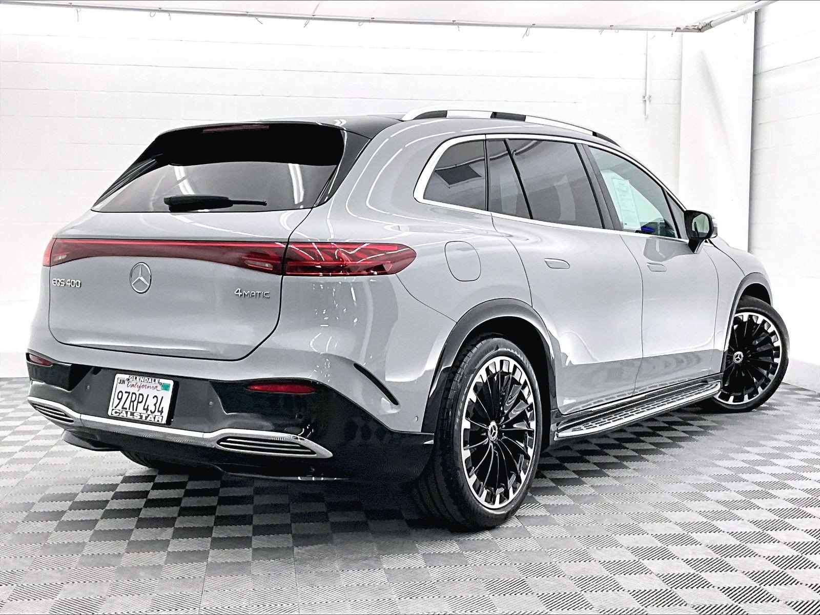 Used 2026 Mercedes-Benz EQS 400 4MATIC SUV image 10