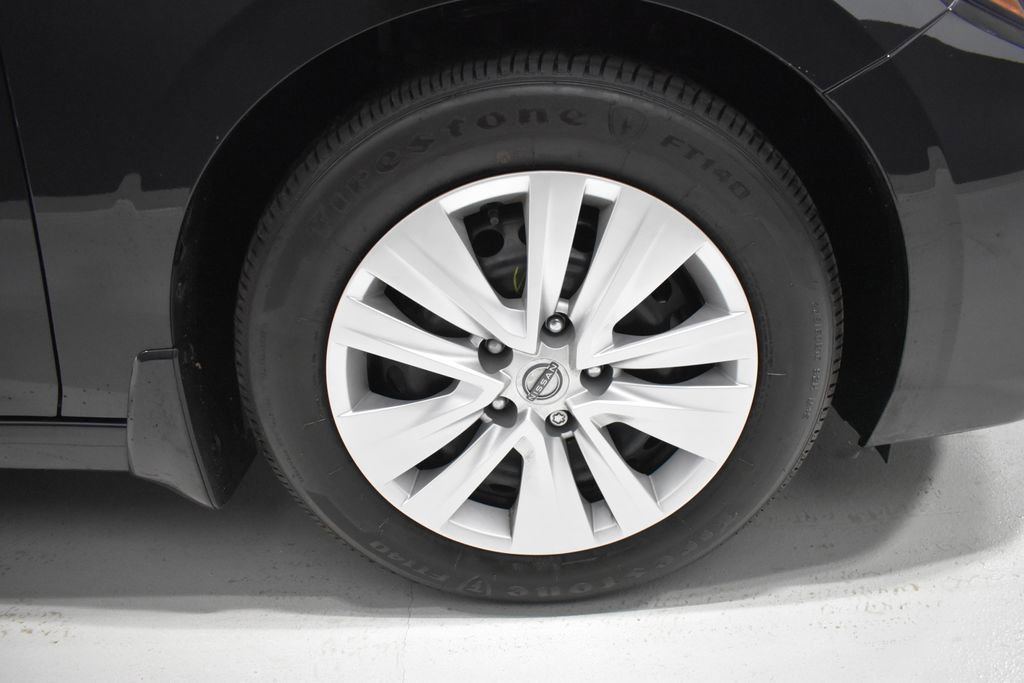 Used 2025 Nissan Sentra S image 9