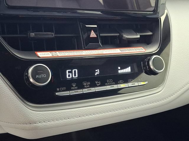 Certified 2025 Toyota Corolla SE FWD image 18