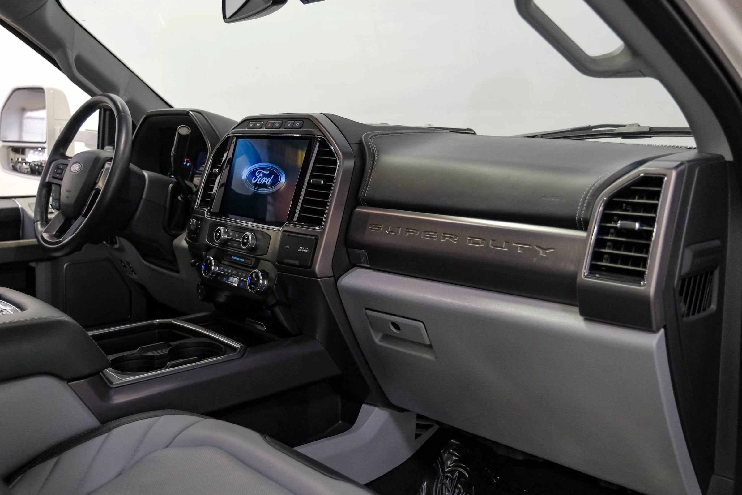 Used 2022 Ford F250 Limited image 10