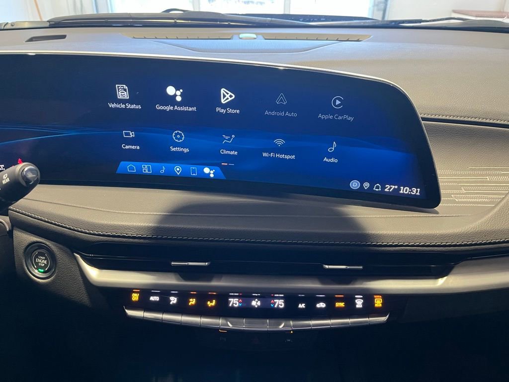 Used 2025 Cadillac XT4 Premium Luxury image 32