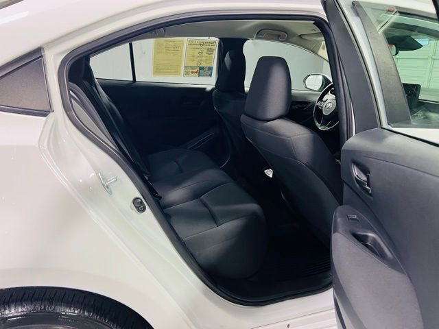 Used 2023 Toyota Corolla LE image 31
