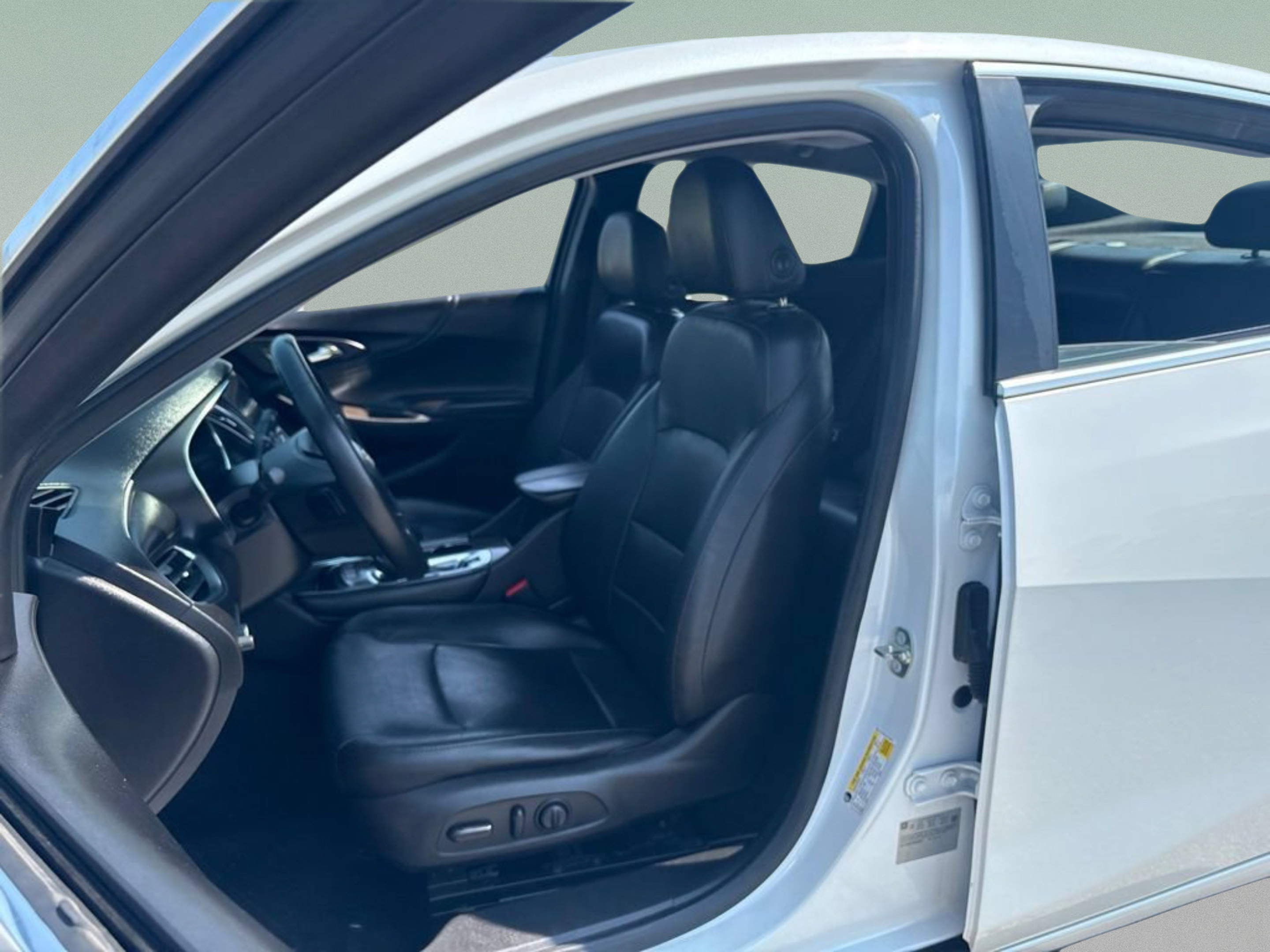 Used 2017 Chevrolet Malibu Premier w/ Premier Sun and Wheel Package FWD image 16