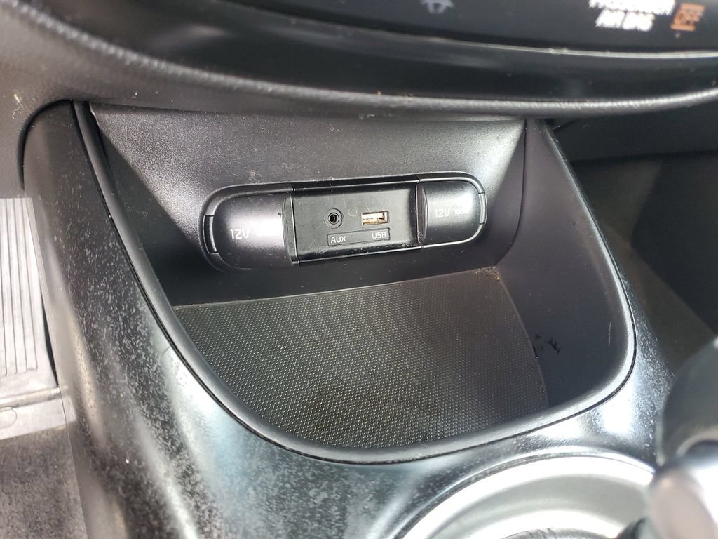 Used 2018 Kia Soul FWD image 17