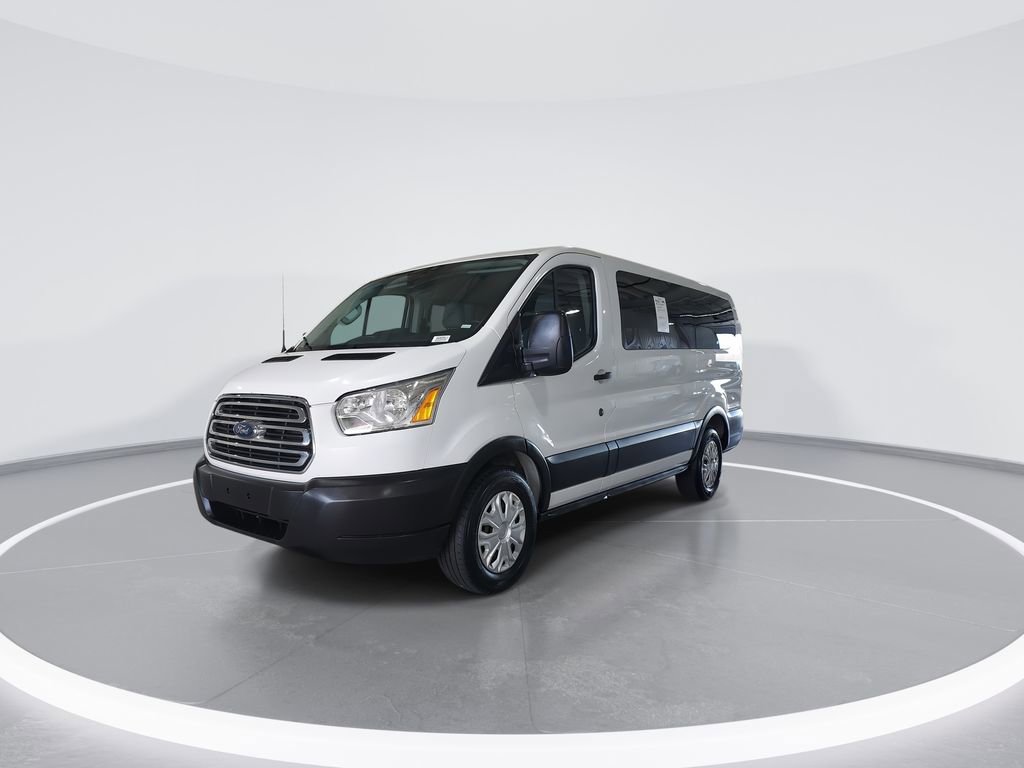 Used 2019 Ford Transit 150 XLT image 4
