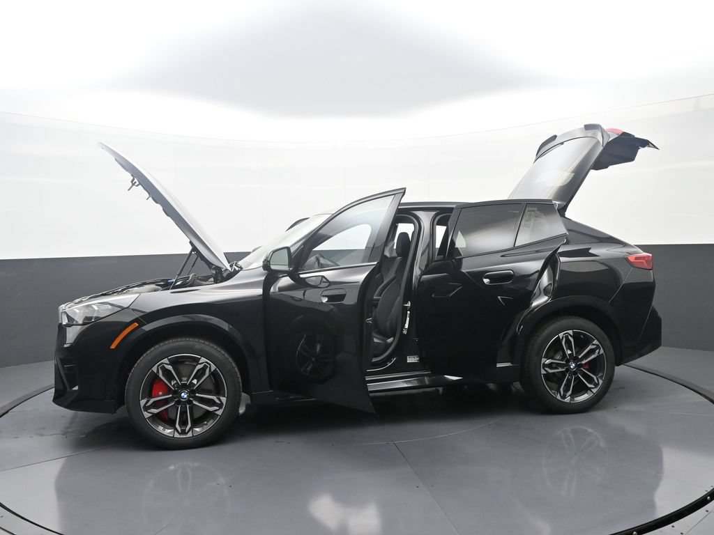 New 2026 BMW X2 xDrive28i w/ Technology Package AWD/4WD image 40