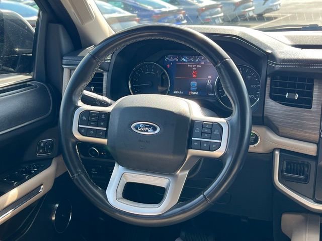 Used 2023 Ford Expedition Limited image 14