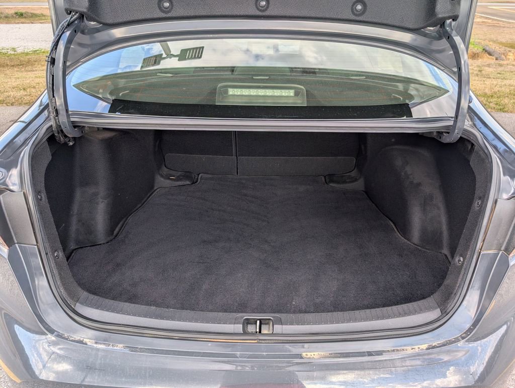 Used 2023 Toyota Corolla LE image 31