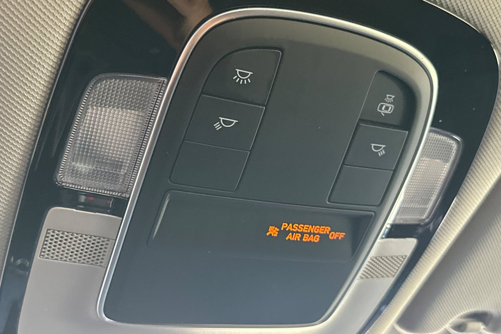 Used 2021 Hyundai Santa Fe SE w/ Cargo Package AWD/4WD image 24
