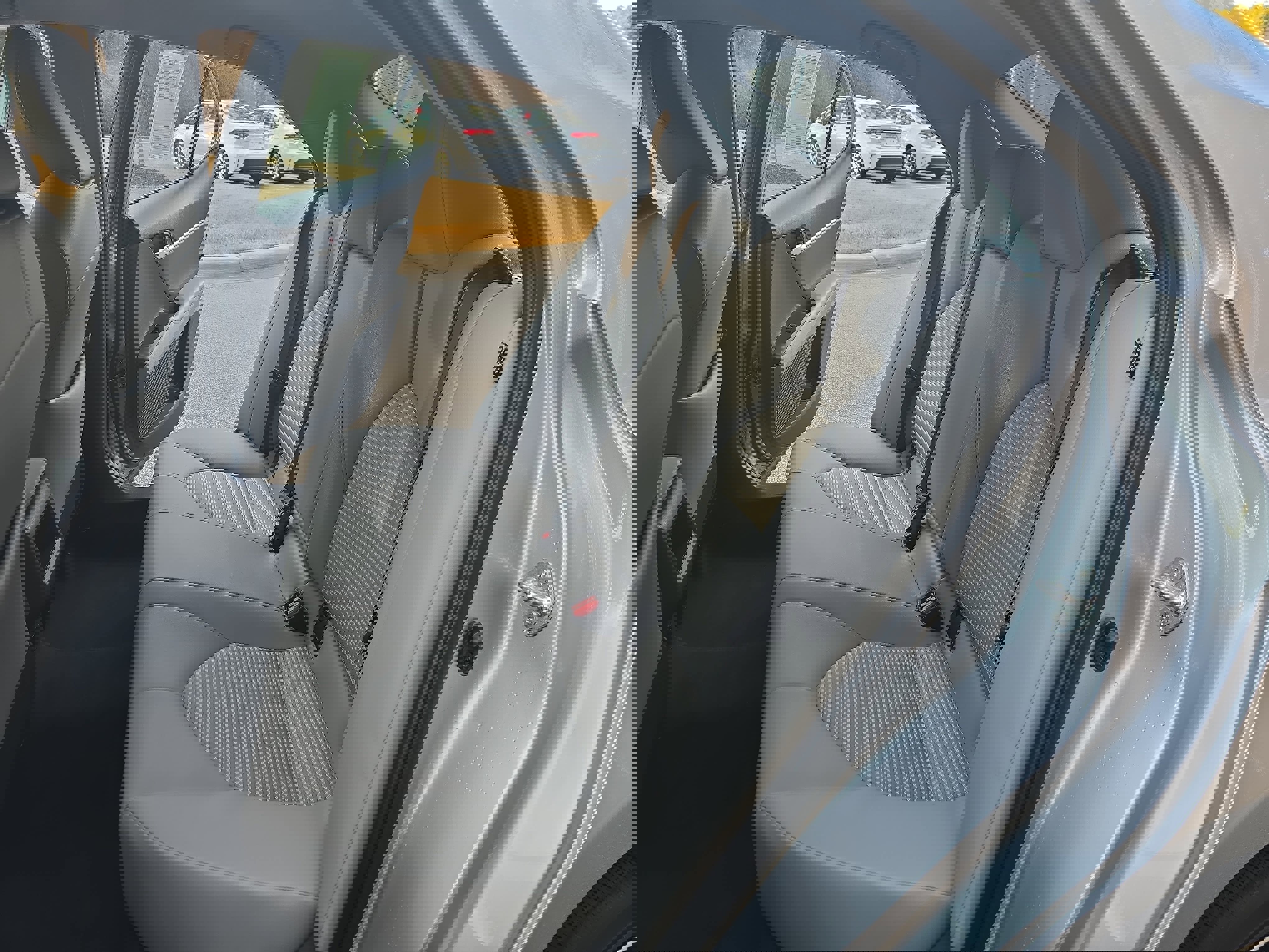 Used 2024 Toyota Camry SE image 13