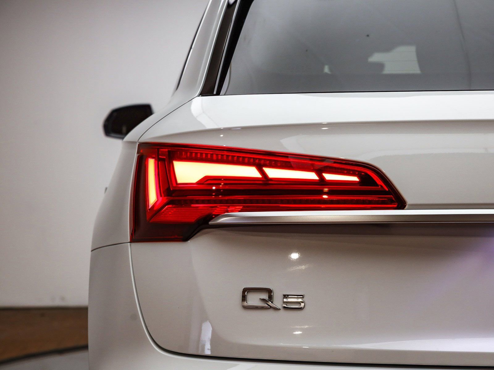 Certified 2023 Audi Q5 2.0T Premium w/ Convenience Package image 10