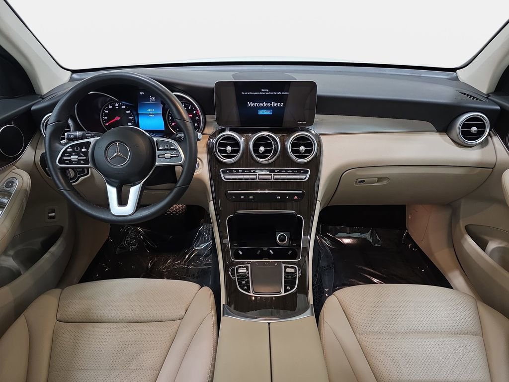 Used 2020 Mercedes-Benz GLC 300 4MATIC image 10