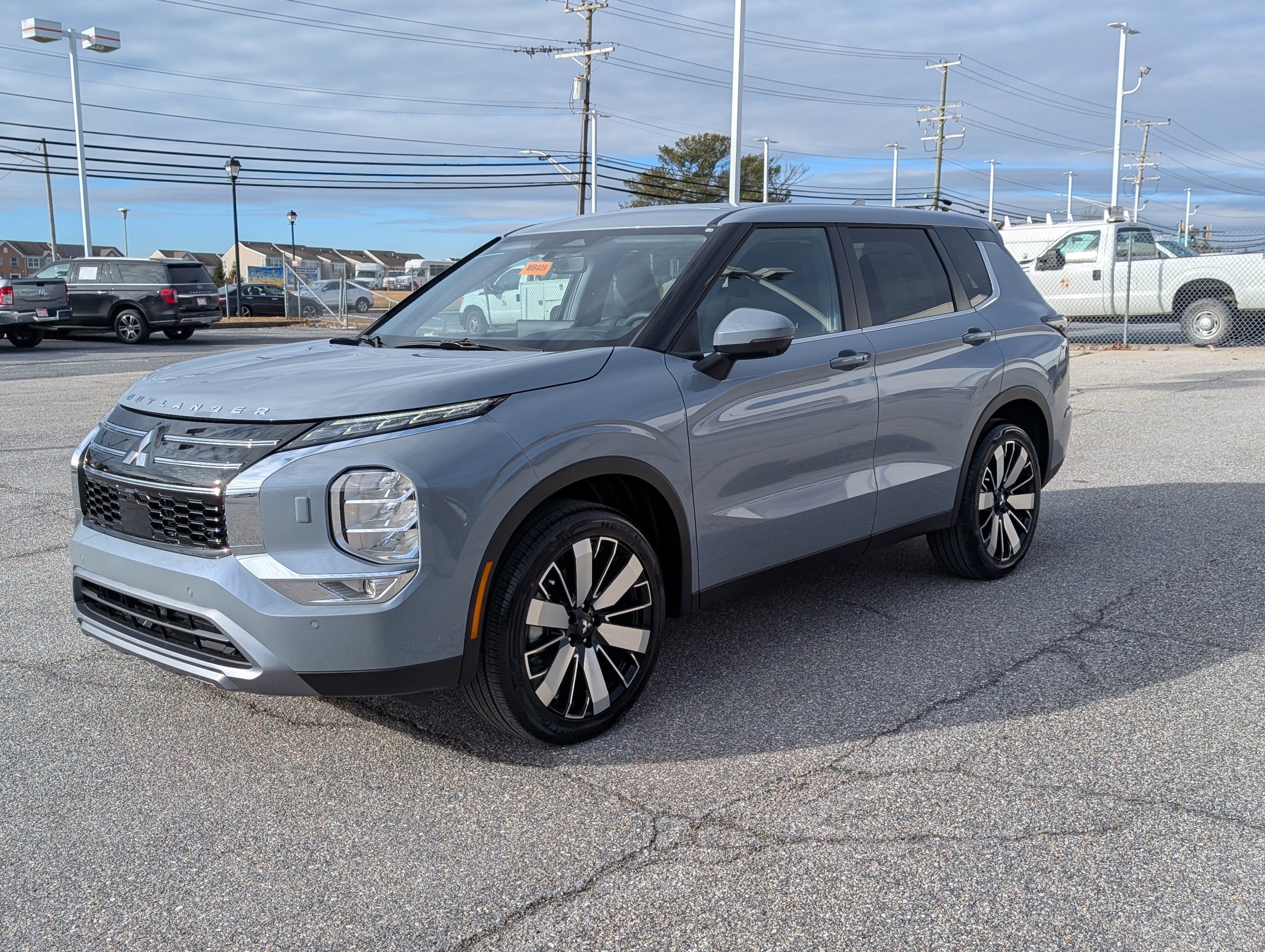 New 2026 Mitsubishi Outlander SE image 6