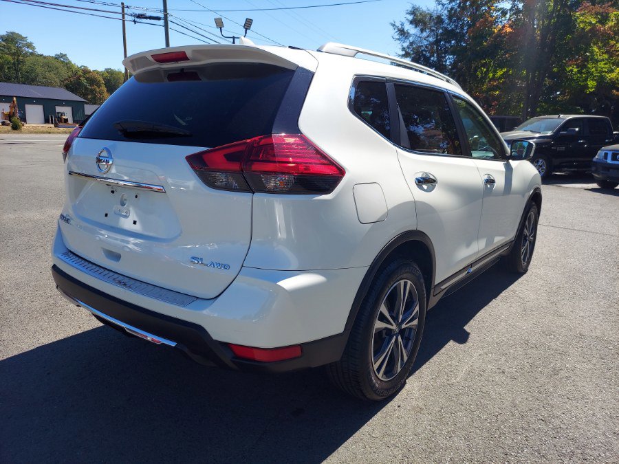 Used 2017 Nissan Rogue SL w/ SL Premium Package image 5