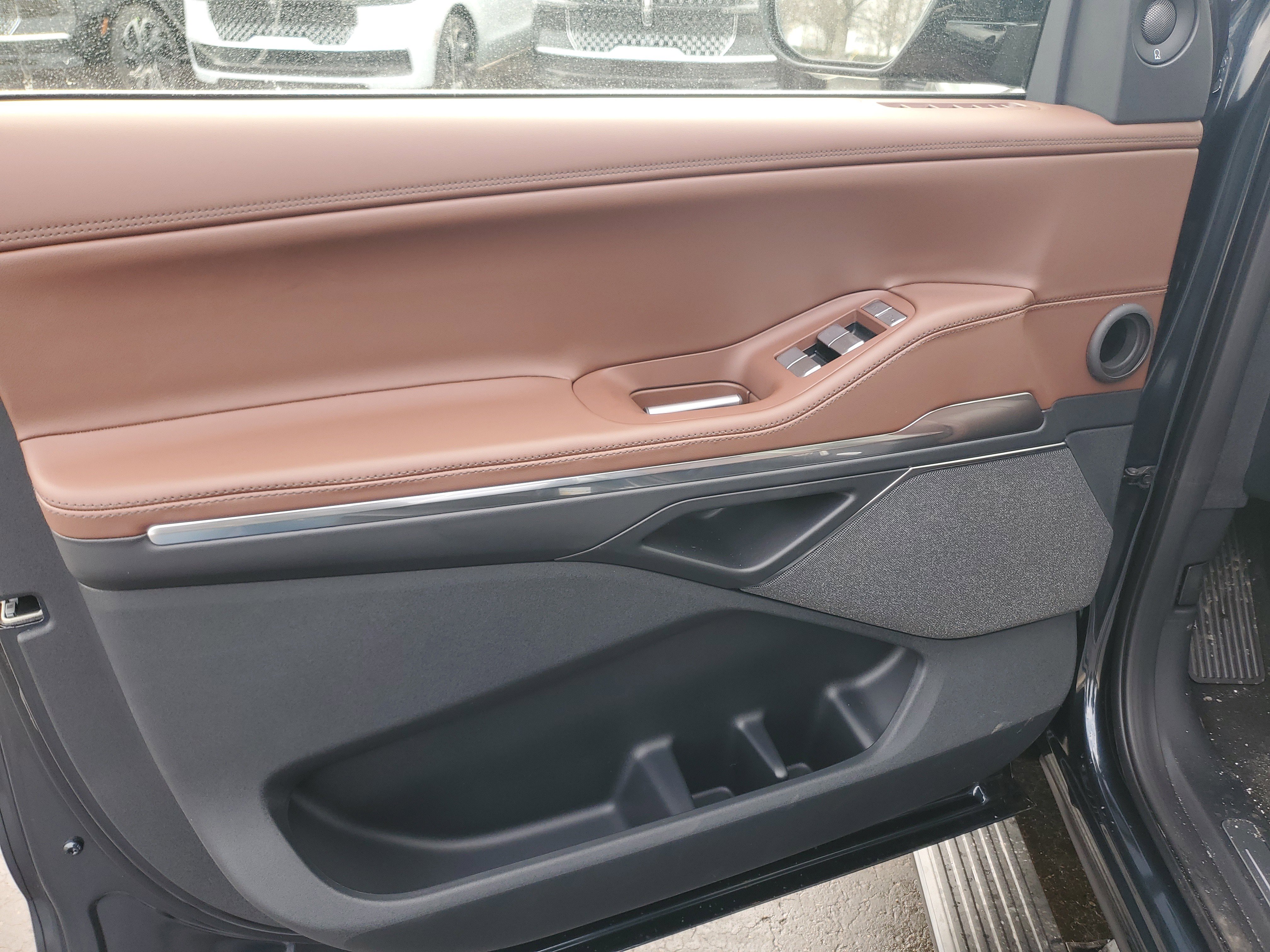 New 2026 Lincoln Navigator Reserve image 8