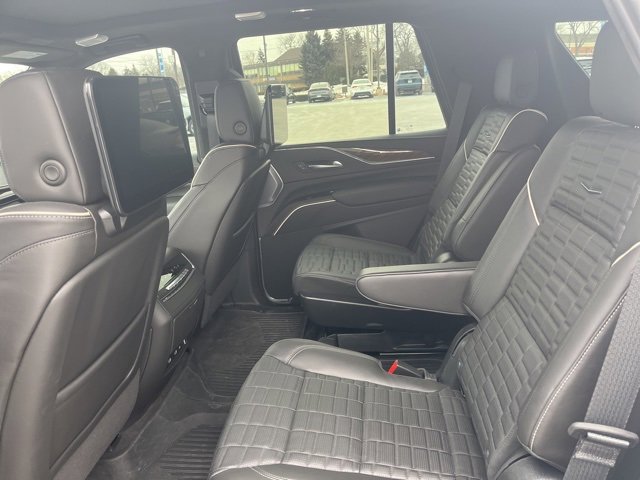 Used 2024 Cadillac Escalade Sport Platinum w/ LPO, ONYX Package image 10